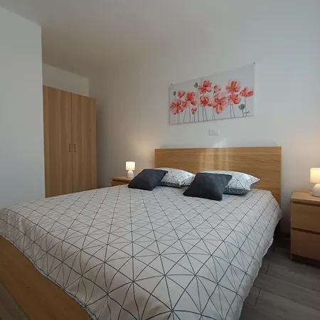 Апартаменти Olive Пула